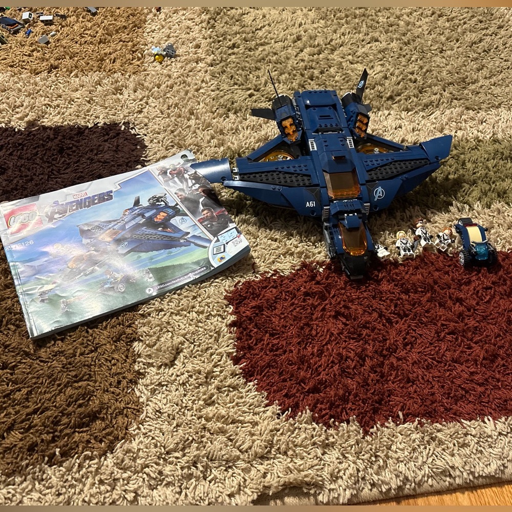 LEGO Avengers Quinjet 76126